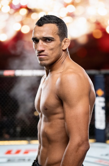 Charles Oliveira